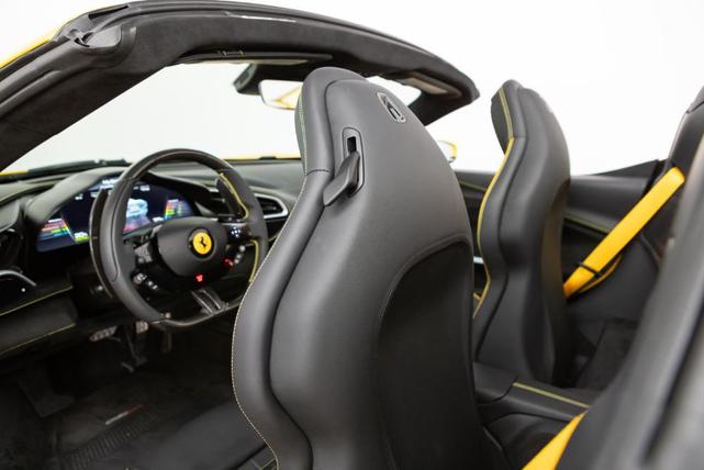 Photo of 2025 Giallo Triplo Strato Ferrari 296 GTS