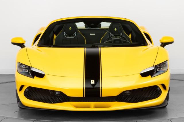 Photo of 2025 Giallo Triplo Strato Ferrari 296 GTS