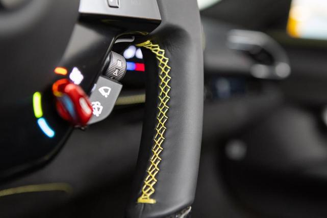 Photo of 2025 Giallo Triplo Strato Ferrari 296 GTS