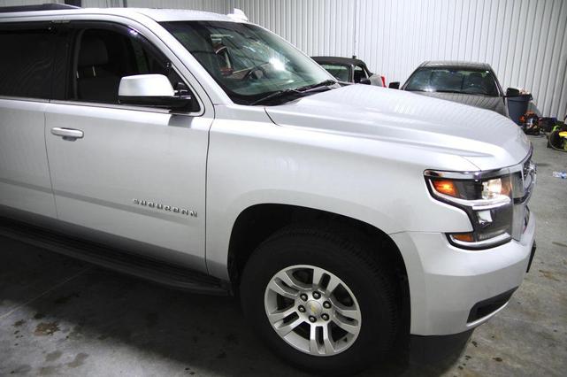 Photo of 2017 Silver Ice Metallic Chevrolet Suburban