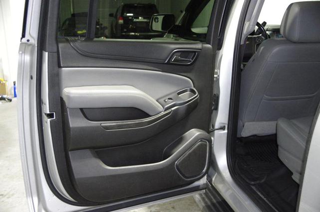 Photo of 2017 Silver Ice Metallic Chevrolet Suburban