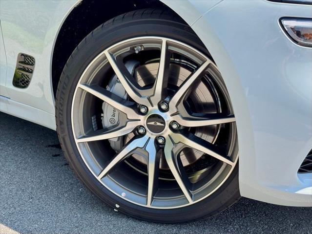 Photo of 2026 Uyuni White Genesis G70