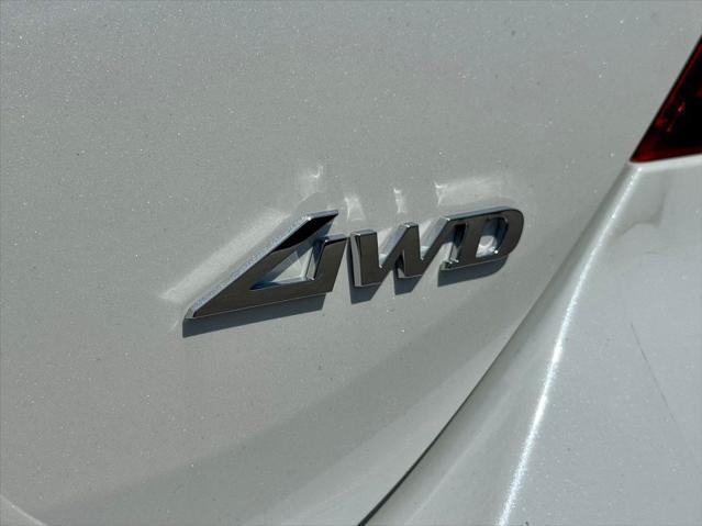 Photo of 2026 Uyuni White Genesis G70