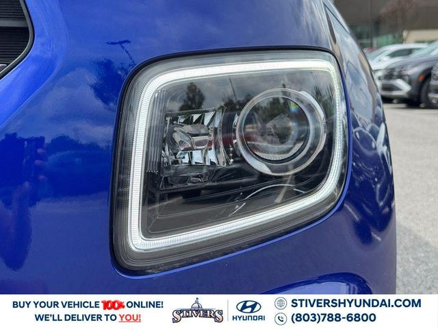 Photo of 2025 Intense Blue Hyundai VENUE