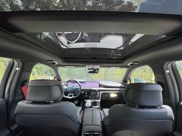 Photo of 2025 Uyuni White Genesis G80