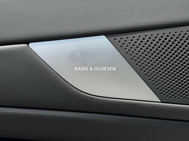 Photo of 2025 Uyuni White Genesis G80
