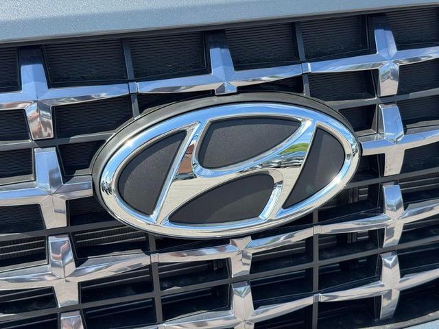 Photo of 2025 Ecotronic Gray w/Black Roof Hyundai VENUE