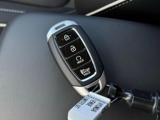 Photo of 2025 Ecotronic Gray w/Black Roof Hyundai VENUE