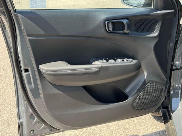 Photo of 2025 Ecotronic Gray w/Black Roof Hyundai VENUE
