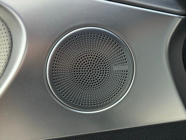 Photo of 2025 Vik Black Genesis G70