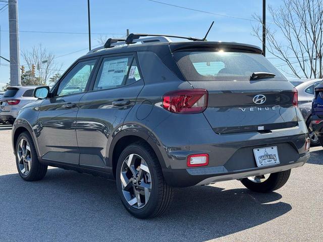 Photo of 2025 Ecotronic Gray w/Black Roof Hyundai VENUE