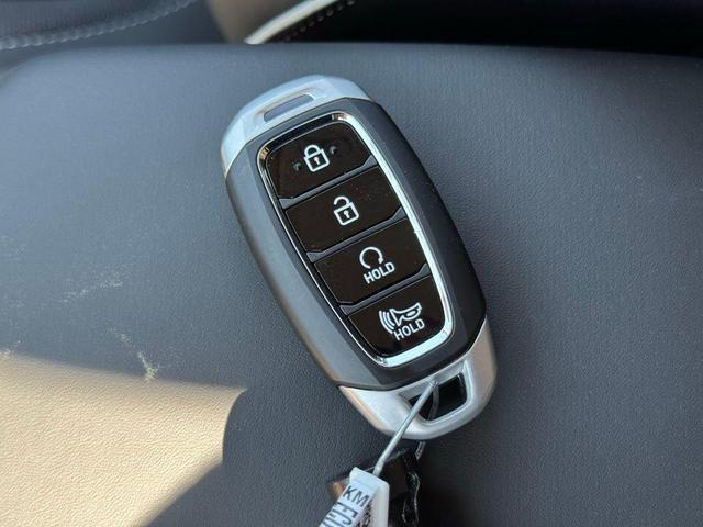 Photo of 2025 Ecotronic Gray w/Black Roof Hyundai VENUE