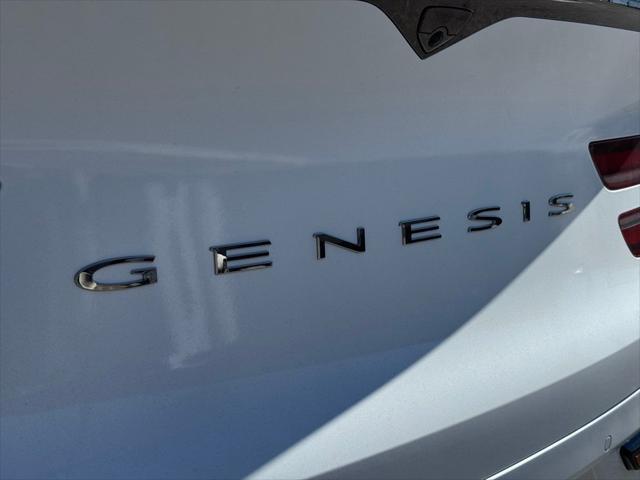 Photo of 2025 Uyuni White Genesis GV80 Coupe