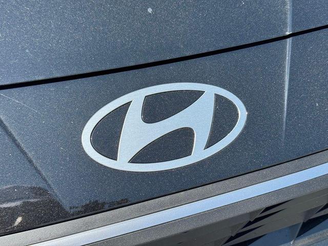 Photo of 2025 Abyss Black Hyundai ELANTRA HEV