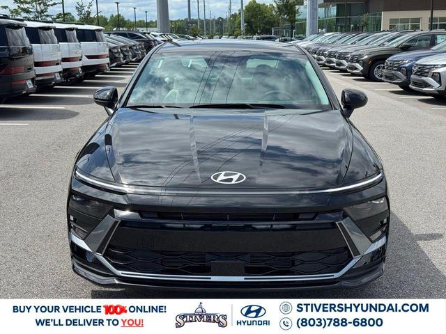 Photo of 2025 Abyss Black Hyundai SONATA