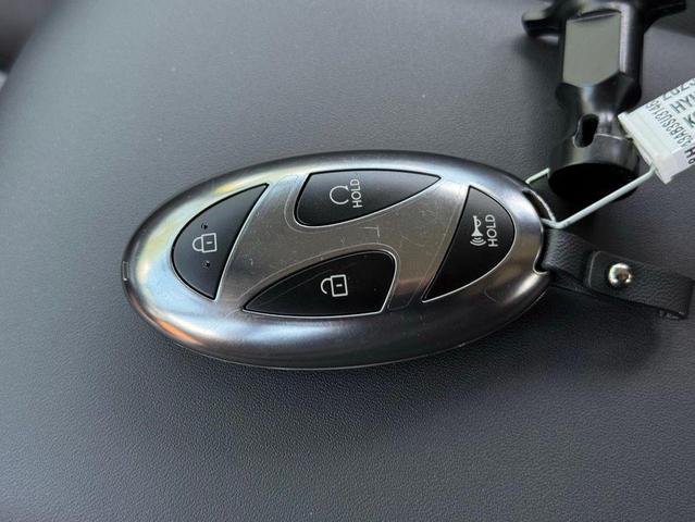 Photo of 2025 Neoteric Yellow Hyundai KONA