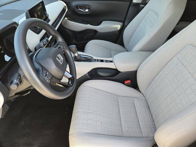 Photo of 2024 Platinum White Pearl Honda HR-V
