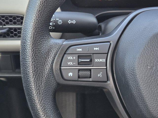 Photo of 2024 Platinum White Pearl Honda HR-V
