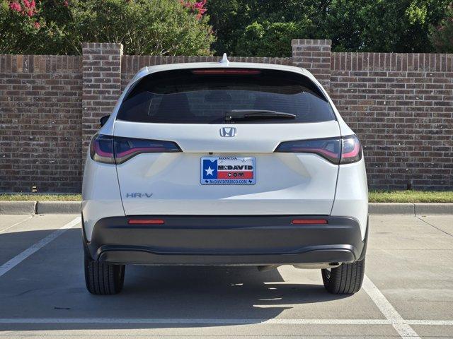 Photo of 2024 Platinum White Pearl Honda HR-V