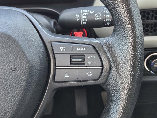Photo of 2024 Platinum White Pearl Honda HR-V
