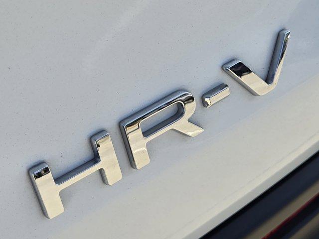 Photo of 2024 Platinum White Pearl Honda HR-V