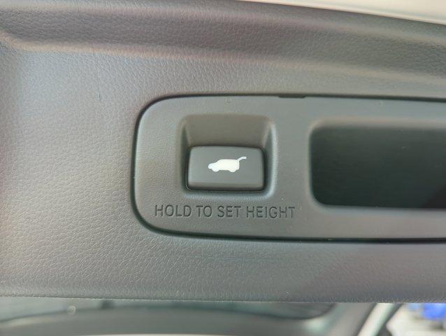 Photo of 2026 Platinum White Pearl Honda CR-V