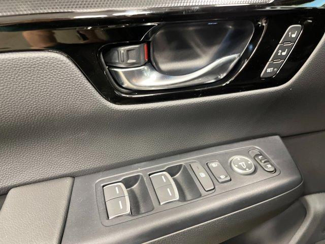 Photo of 2026 Platinum White Pearl Honda CR-V Hybrid