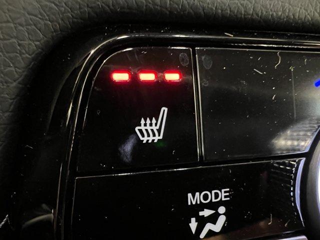 Photo of 2025 Platinum White Pearl Honda Pilot