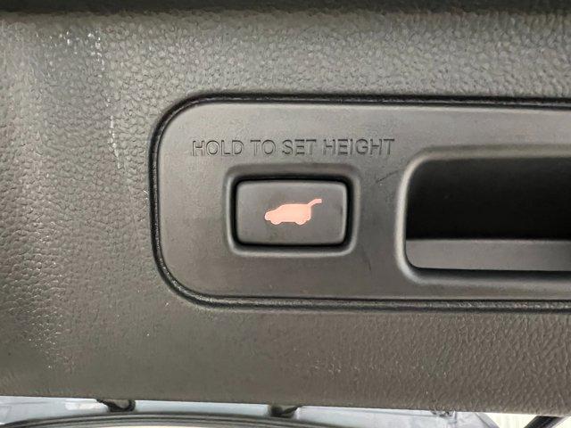Photo of 2025 Platinum White Pearl Honda Pilot