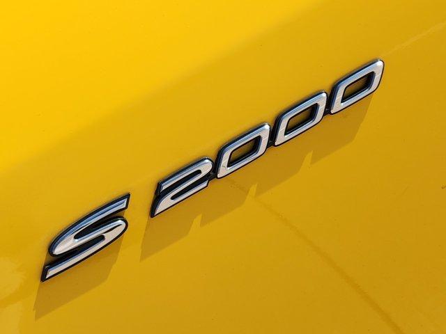 Photo of 2001 Spa Yellow Pearl Honda S2000
