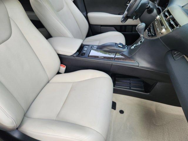 Photo of 2015 Silver Lining Metallic Lexus RX 350