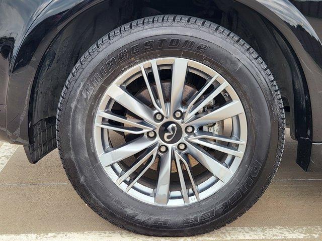 Photo of 2022 Black Obsidian INFINITI QX80