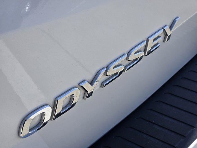Photo of 2024 Platinum White Pearl Honda Odyssey