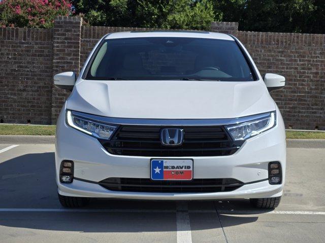 Photo of 2024 Platinum White Pearl Honda Odyssey