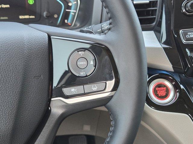 Photo of 2024 Platinum White Pearl Honda Odyssey