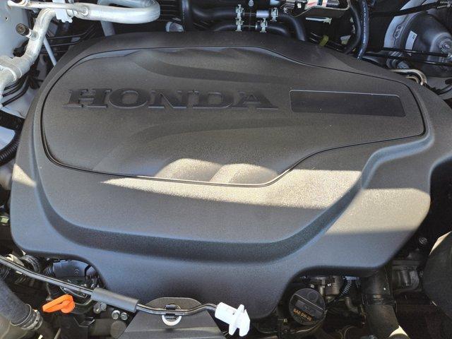 Photo of 2024 Platinum White Pearl Honda Odyssey