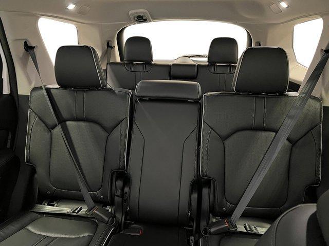 Photo of 2025 Sonic Gray Pearl Honda Pilot