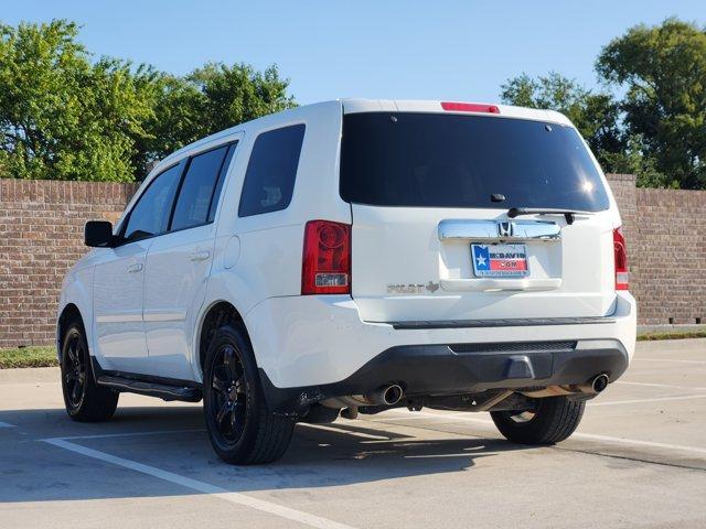 Photo of 2013 Taffeta White Honda Pilot