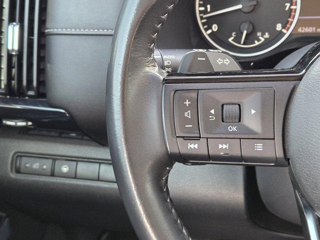 Photo of 2022 Black Nissan Pathfinder