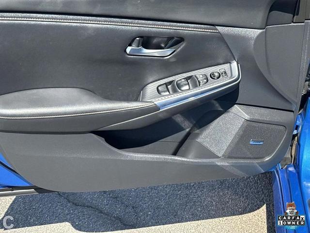 Photo of 2022 Electric Blue Metallic Nissan Sentra