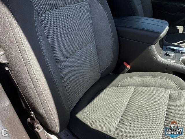 Photo of 2023 Radiant Red Tintcoat Chevrolet Traverse