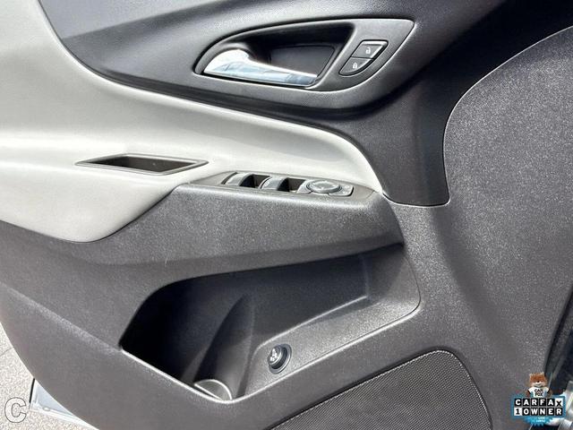 Photo of 2024 Exterior, Sharkskin Met-1 (130h) Chevrolet Equinox