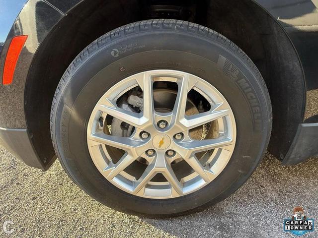 Photo of 2022 Mosaic Black Metallic Chevrolet Equinox