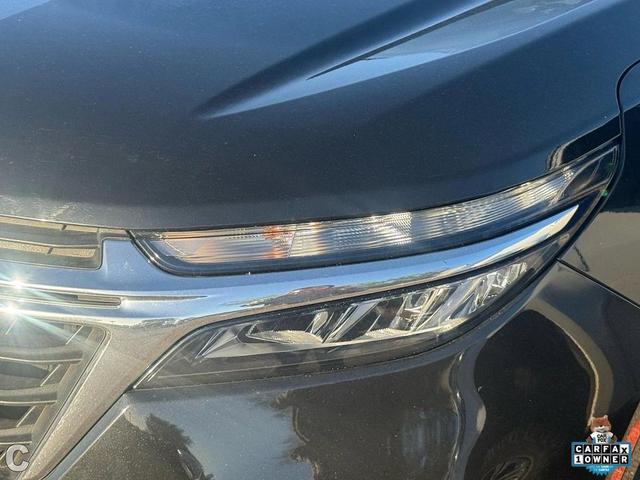 Photo of 2022 Mosaic Black Metallic Chevrolet Equinox