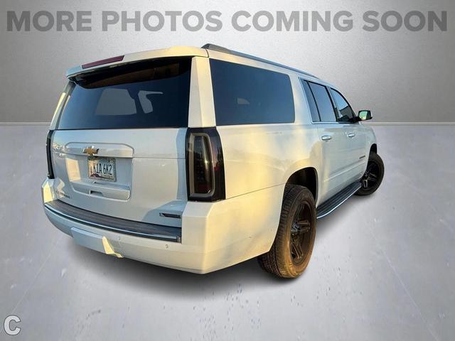 Photo of 2018 Iridescent Pearl Tricoat Chevrolet Suburban