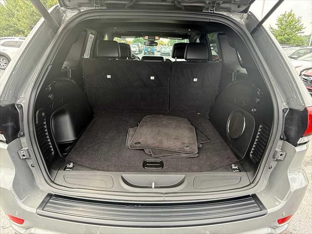 Photo of 2022 Sting-Gray Clearcoat Jeep Grand Cherokee