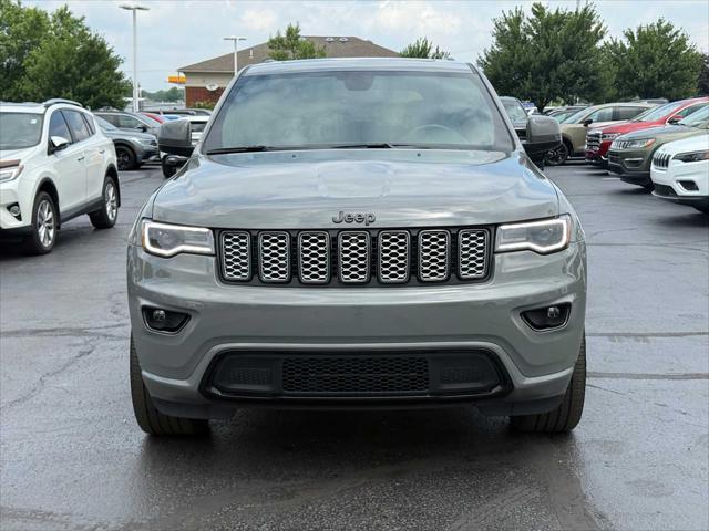 Photo of 2022 Sting-Gray Clearcoat Jeep Grand Cherokee