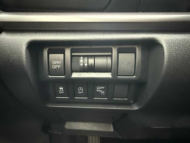 Photo of 2022 Crystal White Pearl Subaru Crosstrek