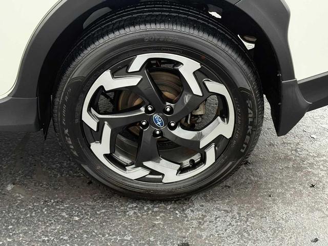 Photo of 2022 Crystal White Pearl Subaru Crosstrek