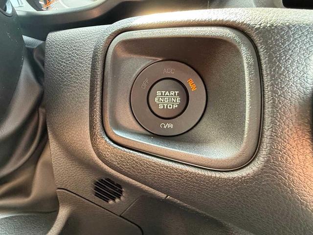 Photo of 2025 Black Clearcoat Jeep Wrangler